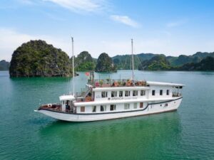 Tour Du Thuyền Vịnh Hạ Long Amanda Premier Cruises