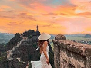 Tour Tuyệt Tình Cốc – Hang Múa – Tràng An 1 ngày