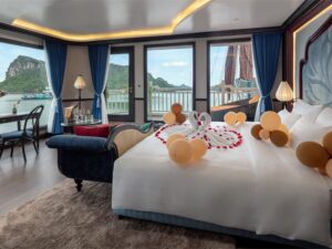 Tour Du Thuyền Vịnh Hạ Long Verdure Lotus Grandeur Cruise