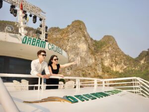 Tour Hạ Long 1 ngày – V-Dream Cruise