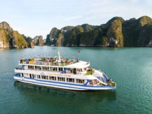 Tour Hạ Long 1 ngày khởi hành từ Hà Nội – Dragon King Cruise