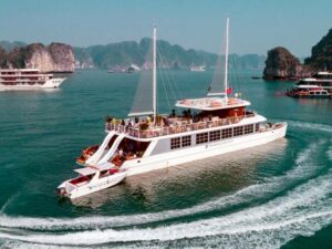 Tour vịnh Lan Hạ – Đảo Cát Bà 1 ngày – Serenity Explorer Cruise