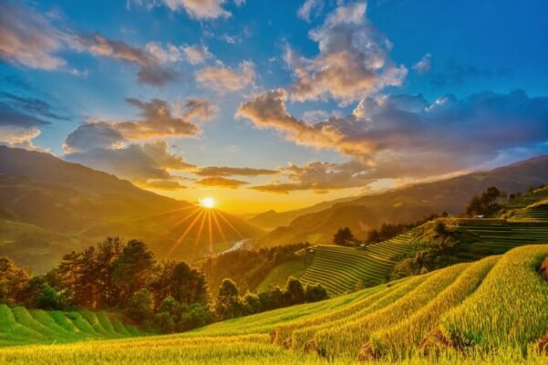 Tour Hà Giang – Trải Nghiệm Vẻ Đẹp Hùng Vĩ Vùng Cao Đông Bắc