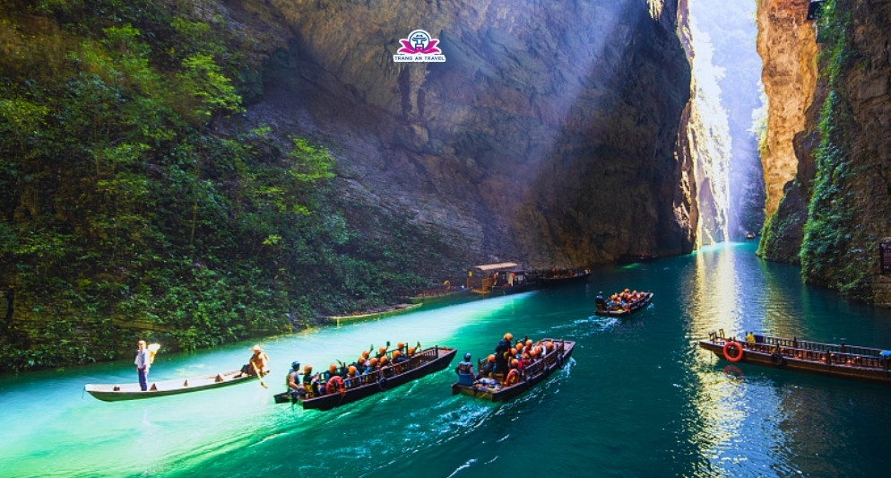 Tour Trung Quốc - Hà Nội - Ân Thi - Phượng Hoàng Cổ Trấn Trương Gia Giới - Thất Tinh Sơn Hoặc Thiên Môn Sơn